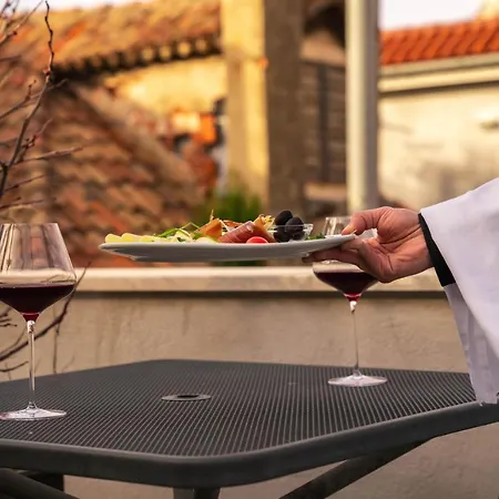 Slavija Culture Heritage ホテル 4*