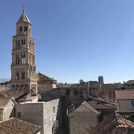 ホテル Slavija Culture Heritage 4*