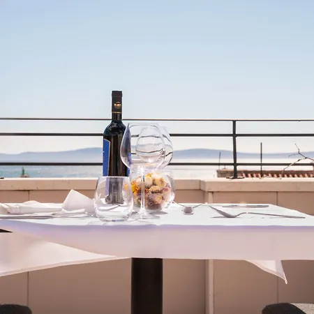 ホテル Slavija Culture Heritage 4*