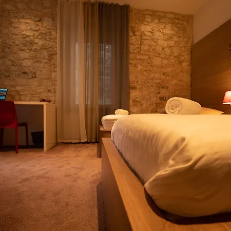 Slavija Culture Heritage ホテル