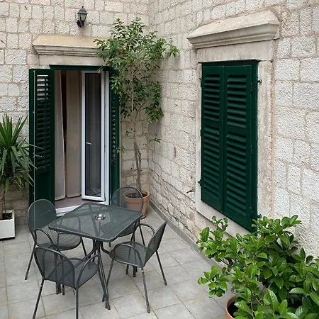 ホテル Slavija Culture Heritage 4*