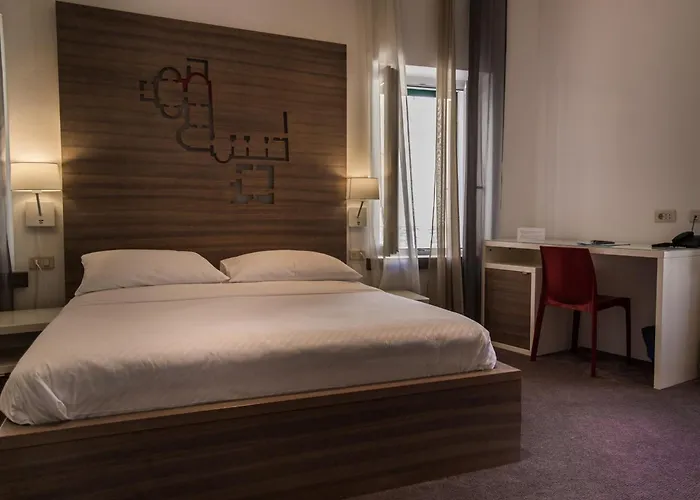 Slavija Culture Heritage Готель