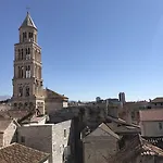 فندق Slavija Culture Heritage 4*