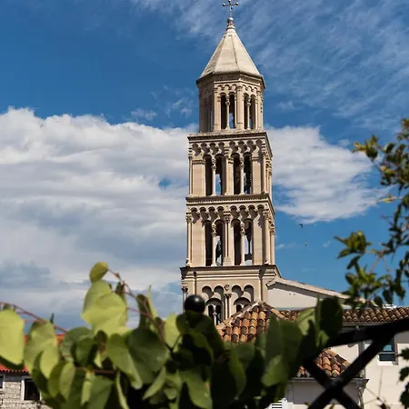 Slavija Culture Heritage Szálloda
