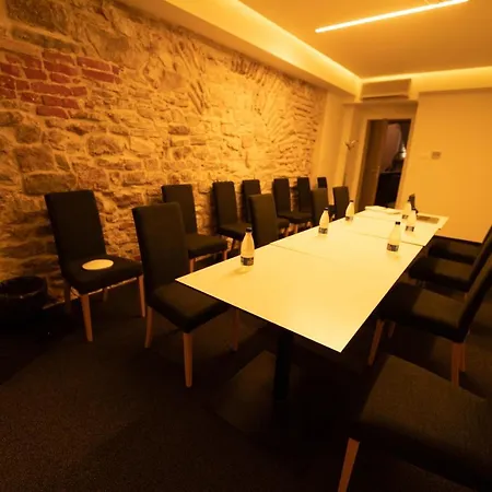 ホテル Slavija Culture Heritage 4*
