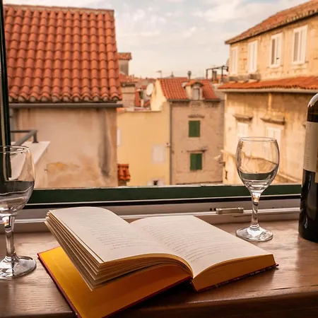 Slavija Culture Heritage Hotel 4*