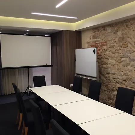 Slavija Culture Heritage ホテル 4*