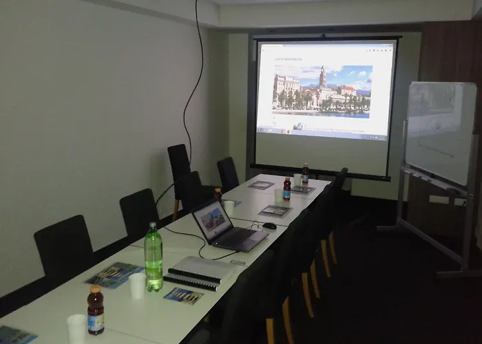 Hotel Slavija Culture Heritage