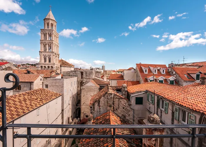 Slavija Culture Heritage 4*