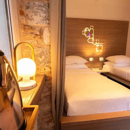 Slavija Culture Heritage 4* Σπλιτ