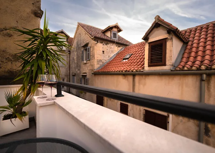 Slavija Culture Heritage 4*